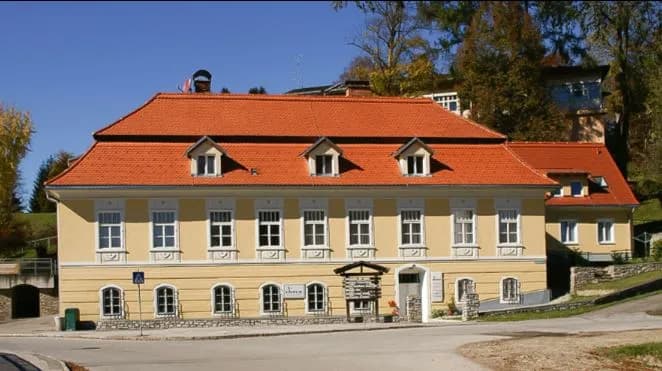2-Zimmer-Wohnung mieten in Bruck-Mürzzuschlag – 57 m², € 548