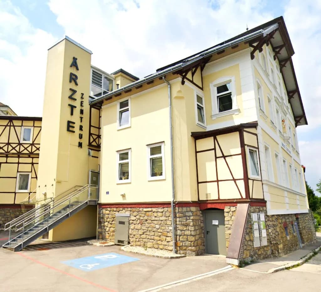 6-Zimmer-Gewerbeimmobilie mieten in Sankt Pölten Land – 176 m², € 2.886