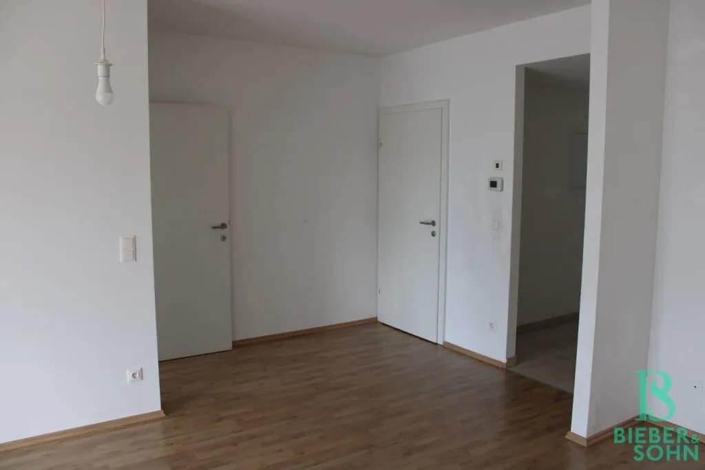 2-Zimmer-Wohnung mieten in Neunkirchen – 58,75 m², € 819 – Bild 6 von 12