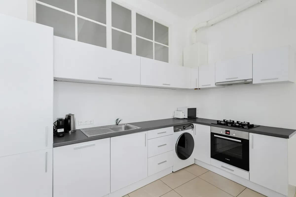 4-Zimmer-Wohnung mieten in Wien – 134 m², € 3.555 – Bild 8 von 23