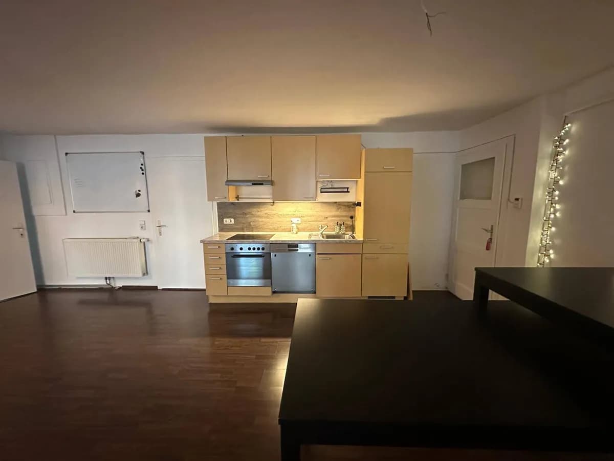 4-Zimmer-Wohnung mieten in Linz – 120 m², € 850 – Bild 3 von 3