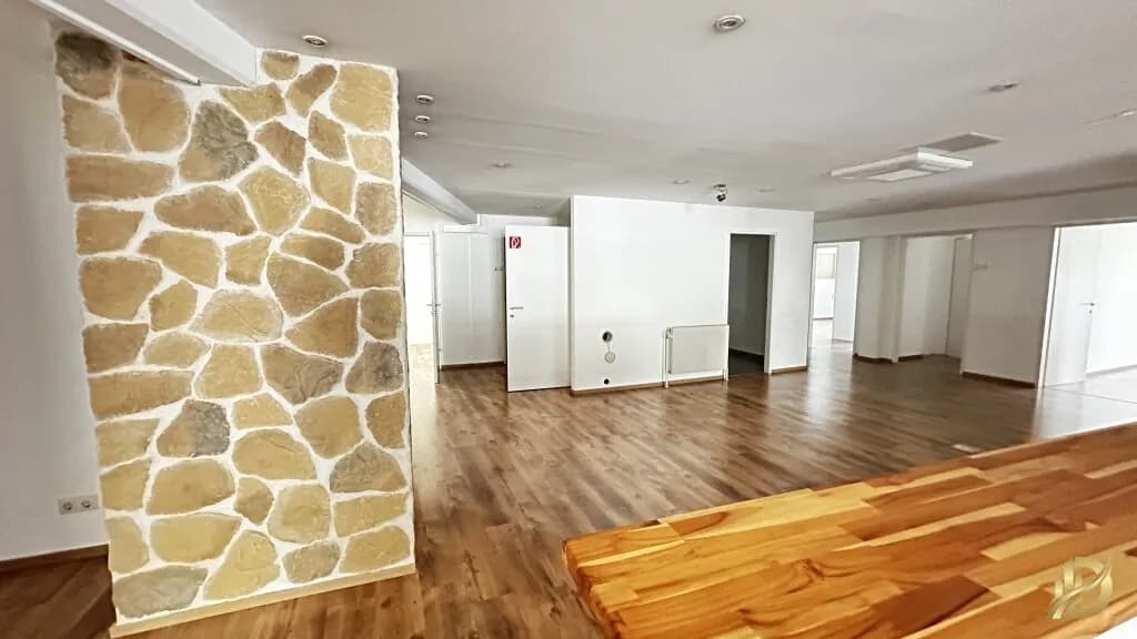 13-Zimmer-Gewerbeimmobilie mieten in Wien – 280 m², € 5.163 – Bild 7 von 28