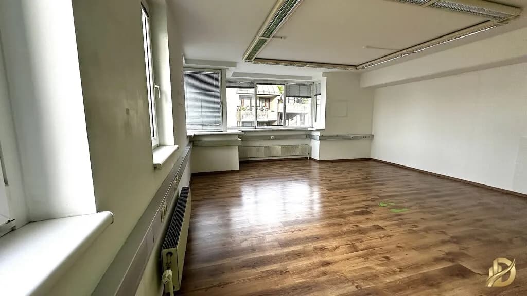 13-Zimmer-Gewerbeimmobilie mieten in Wien – 280 m², € 5.163 – Bild 12 von 28