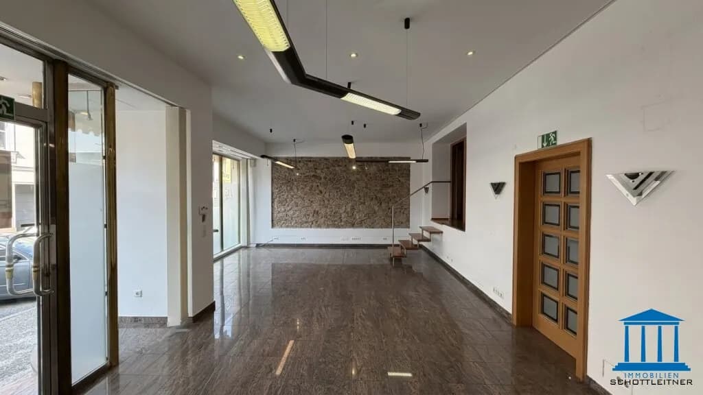 2-Zimmer-Gewerbeimmobilie mieten in Wiener Neustadt – 64 m², € 1.632