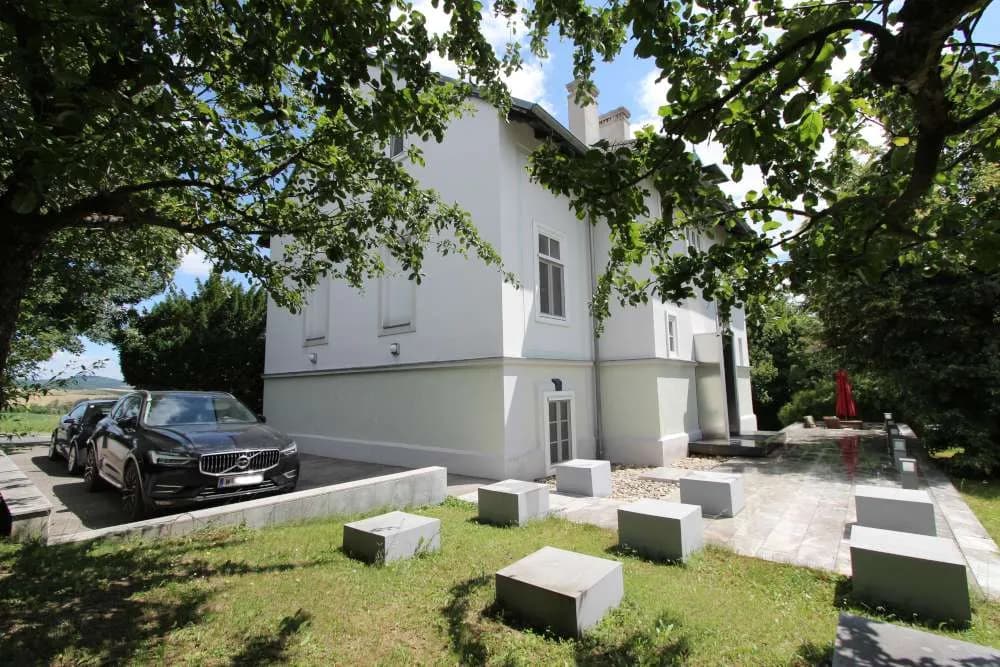 10-Zimmer-Immobilie kaufen in Korneuburg – 347 m², € 750.000 – Bild 2 von 36