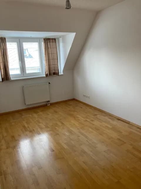 4-Zimmer-Wohnung mieten in Mödling – 94 m², € 1.549 – Bild 2 von 10