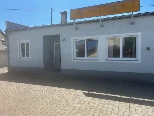 Gewerbeimmobilie mieten in Linz Land – 157 m², € 950