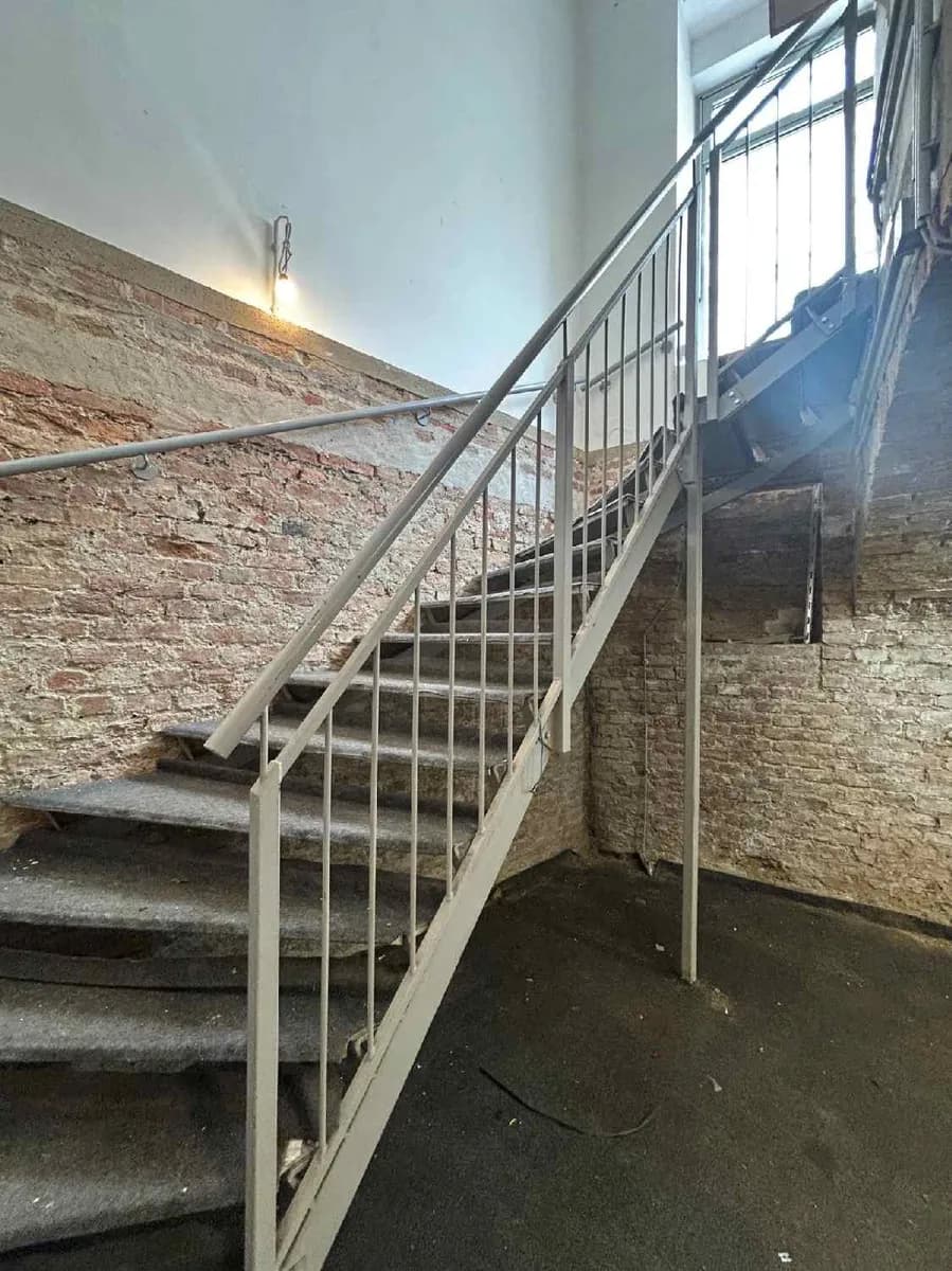 1-Zimmer-Gewerbeimmobilie mieten in Wien – 118 m², € 1.241 – Bild 10 von 12