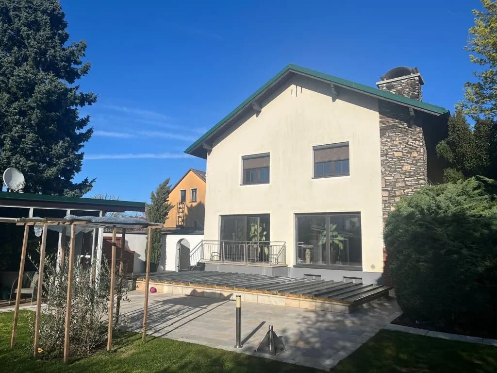 7-Zimmer-Haus kaufen in Sankt Pölten – 254 m², € 850.000