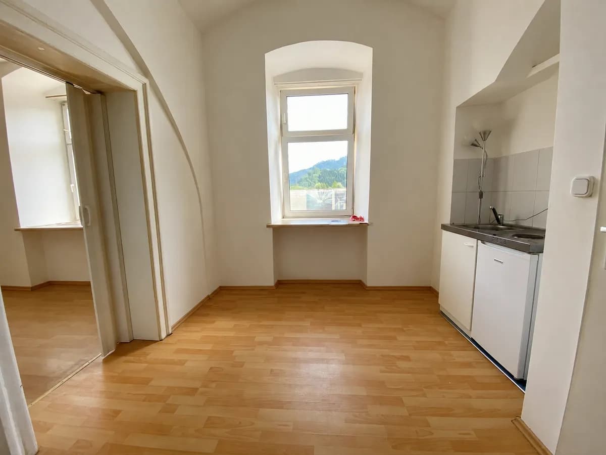 1-Zimmer-Wohnung mieten in Bruck-Mürzzuschlag – 32 m², € 298 – Bild 2 von 3