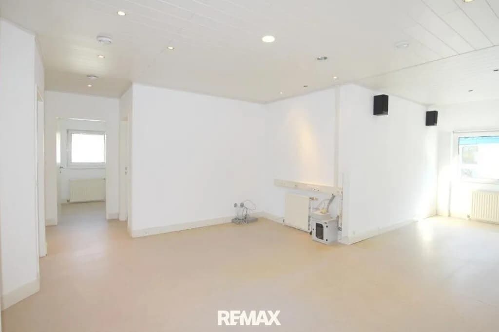 6-Zimmer-Gewerbeimmobilie mieten in Wien – 96 m², € 1.866