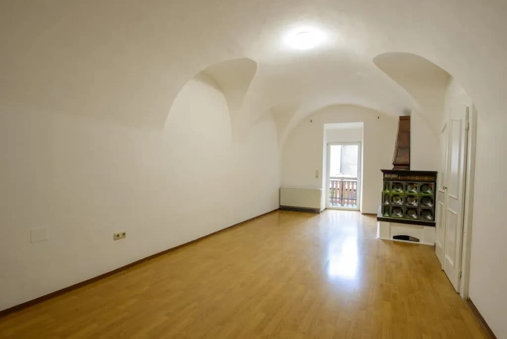 6-Zimmer-Wohnung kaufen in Gmunden – 135 m², € 370.000 – Bild 5 von 12