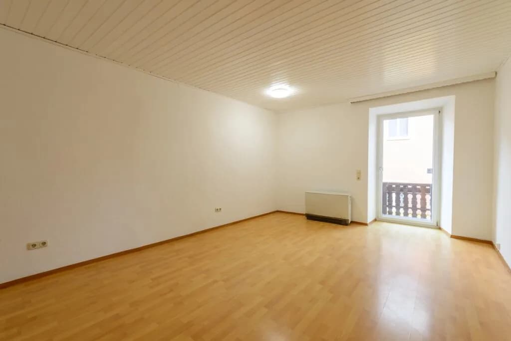 6-Zimmer-Wohnung kaufen in Gmunden – 135 m², € 370.000 – Bild 6 von 12