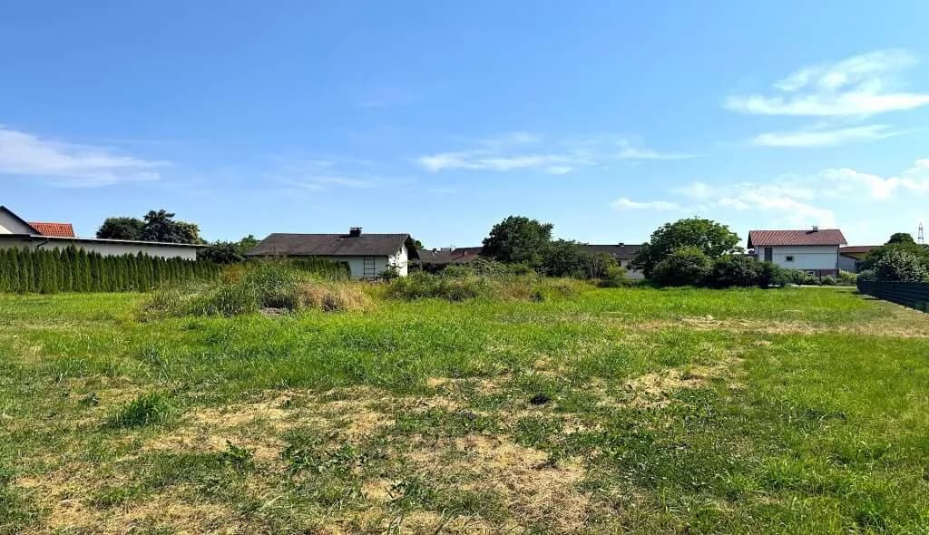 Grundstück kaufen in Leibnitz – 1 050 m², € 126.500 – Bild 1 von 4