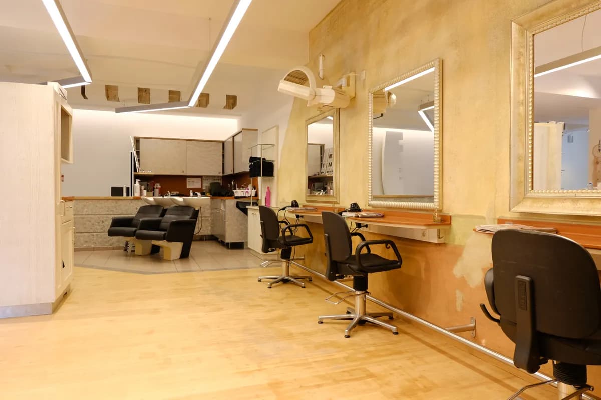 Gewerbeimmobilie mieten in Innsbruck-Land – 145 m², € 1.200 – Bild 3 von 6