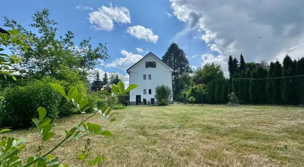Grundstück kaufen in Klagenfurt – 825 m², € 296.000