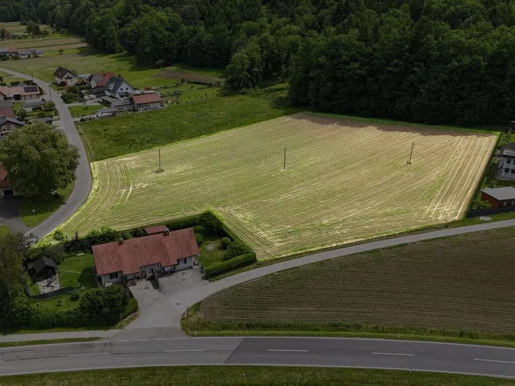 Grundstück kaufen in Leibnitz – 12 095 m², € 298.000