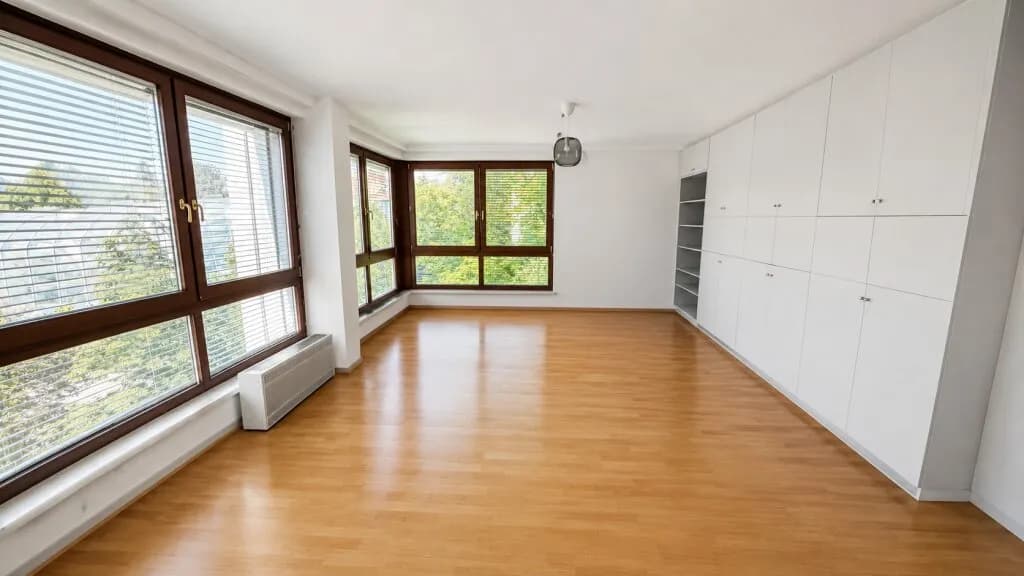 1-Zimmer-Wohnung mieten in Graz – 40 m², € 707 – Bild 1 von 8