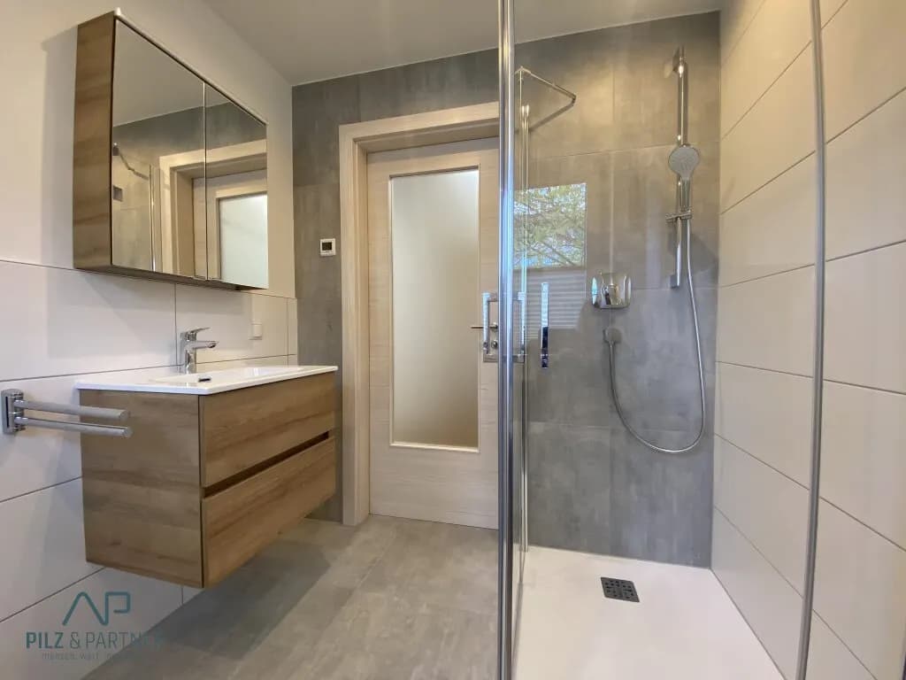 2-Zimmer-Wohnung mieten in Hallein – 65 m², € 864 – Bild 3 von 5
