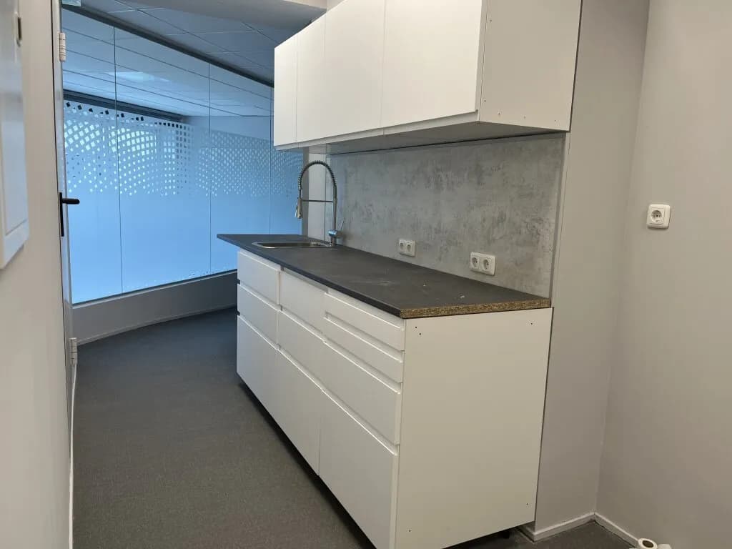 3-Zimmer-Gewerbeimmobilie mieten in Graz – 126 m², € 1.100 – Bild 7 von 10