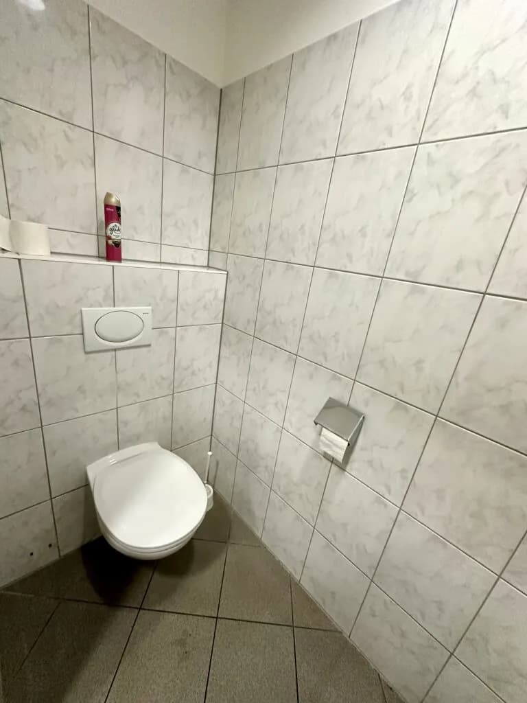 3-Zimmer-Gewerbeimmobilie mieten in Graz – 126 m², € 1.100 – Bild 8 von 10