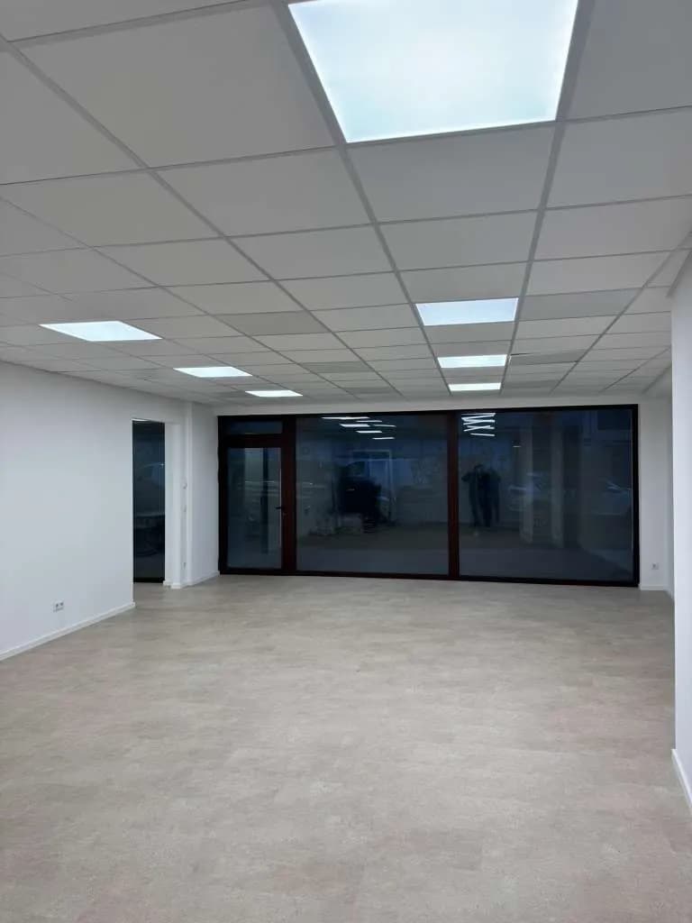 Gewerbeimmobilie kaufen in Wien – 127 m², € 299.000 – Bild 2 von 26