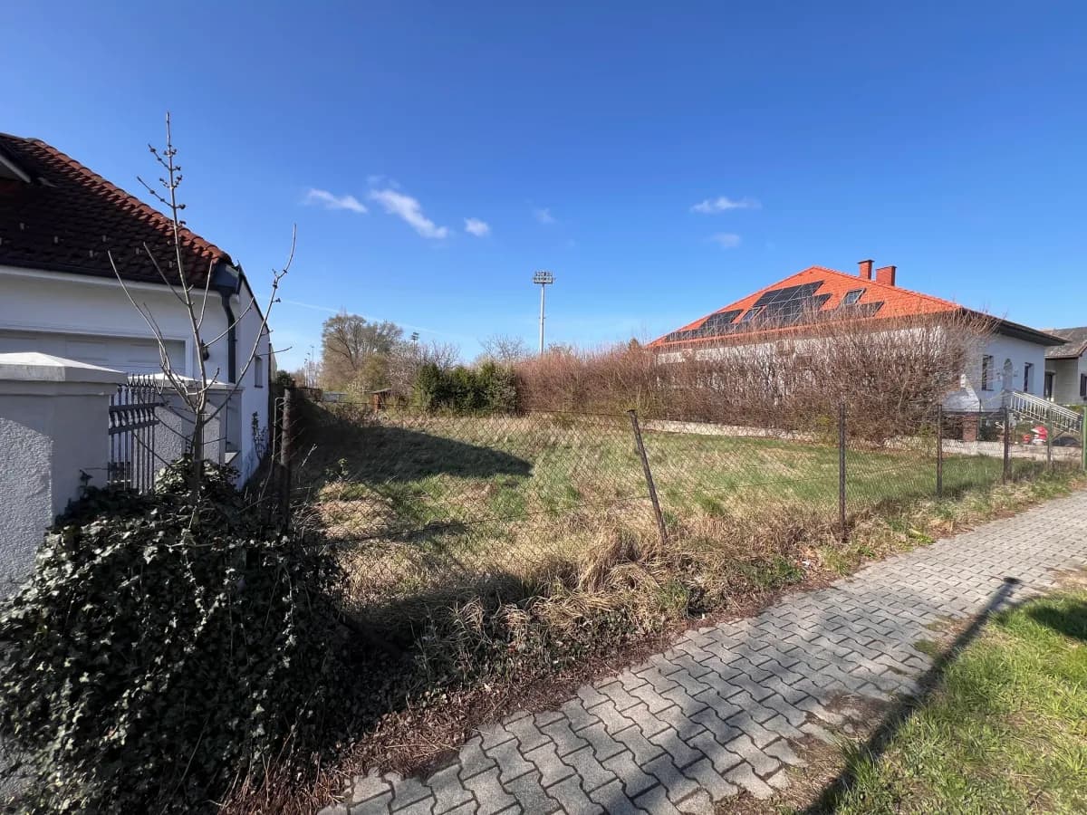 Grundstück kaufen in Neusiedl am See – 1 123 m², € 398.000