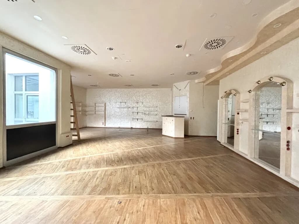 Gewerbeimmobilie mieten in Wien – 91 m², € 2.657