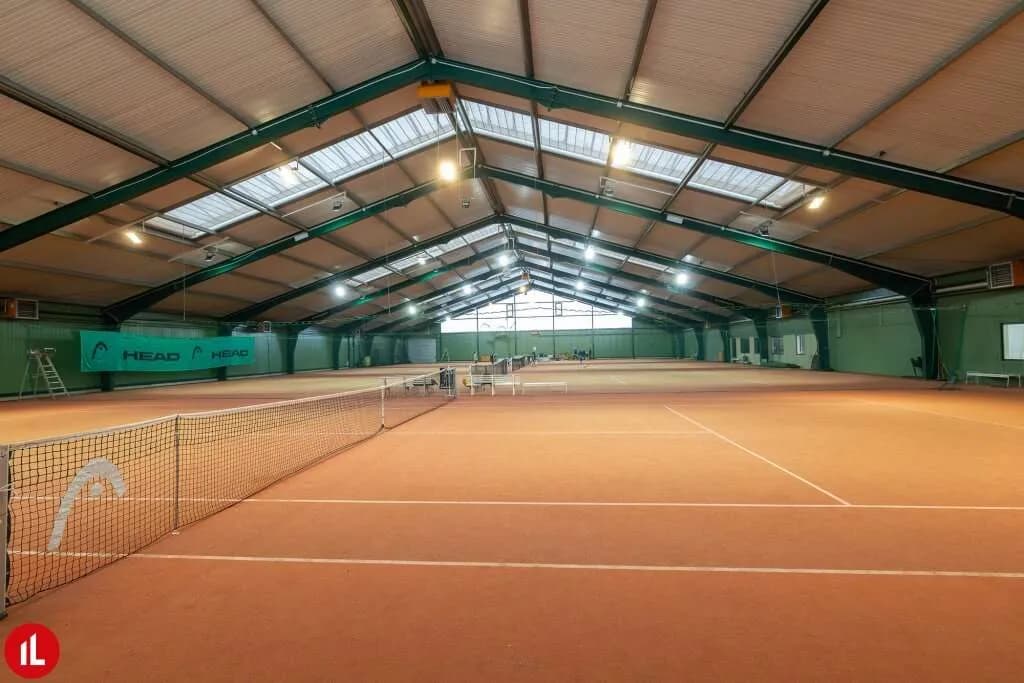 Gewerbeimmobilie kaufen in Bruck an der Leitha – 9 842 m², € 3.000.000