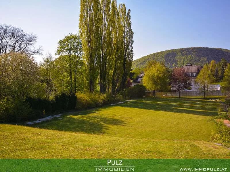 Grundstück kaufen in Mödling – 1 247 m², € 1.235.000