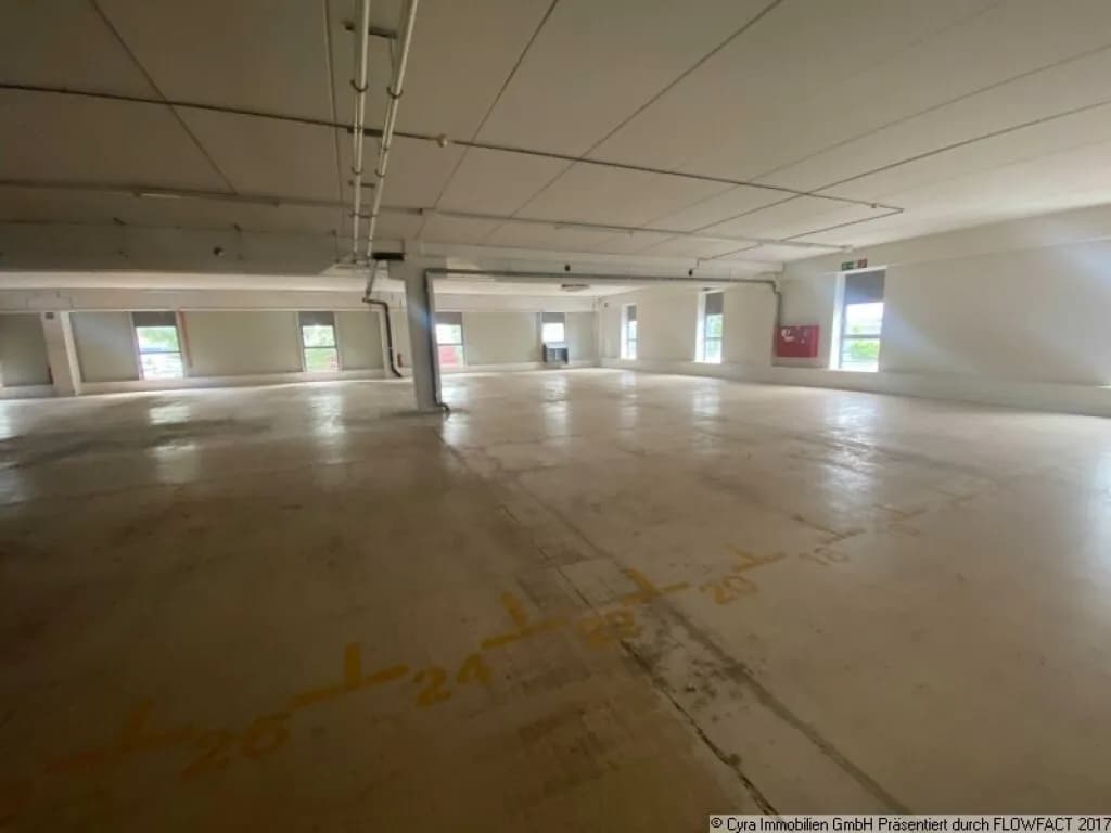 Gewerbeimmobilie kaufen in Sankt Pölten – 12 238 m², € 8.040.000 – Bild 11 von 27