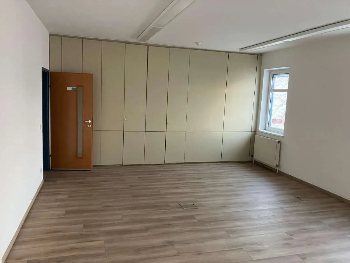 Gewerbeimmobilie mieten in Mödling – 124 m², € 1.562 – Bild 5 von 16