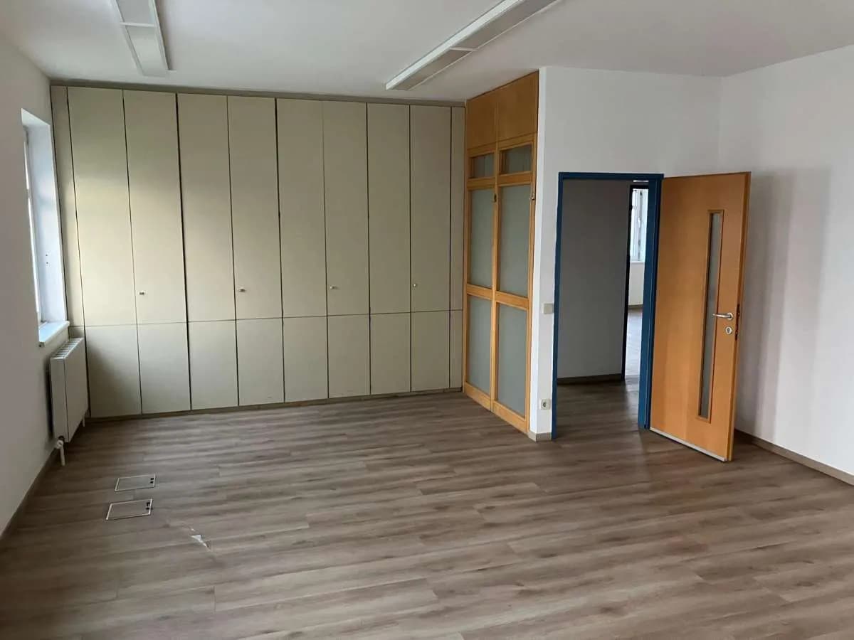 Gewerbeimmobilie mieten in Mödling – 124 m², € 1.562 – Bild 16 von 16