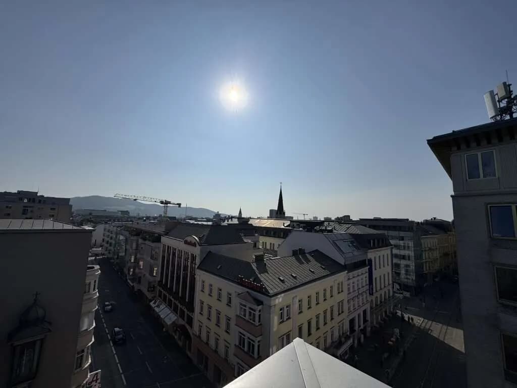 9-Zimmer-Gewerbeimmobilie mieten in Linz – 309 m², € 4.544 – Bild 21 von 22