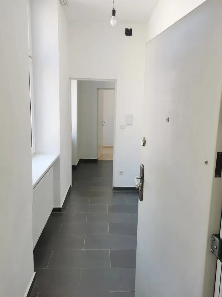 2-Zimmer-Wohnung mieten in Wien – 77,5 m², € 1.019