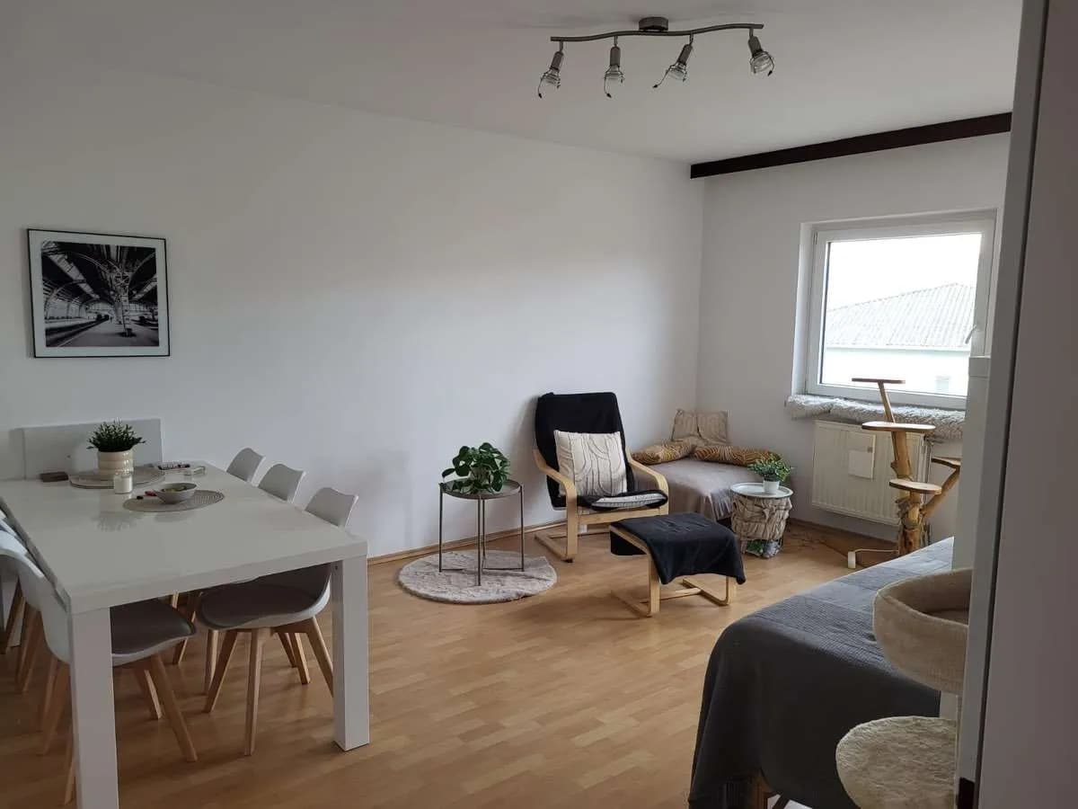 2-Zimmer-Wohnung mieten in Baden – 67 m², € 889 – Bild 2 von 13