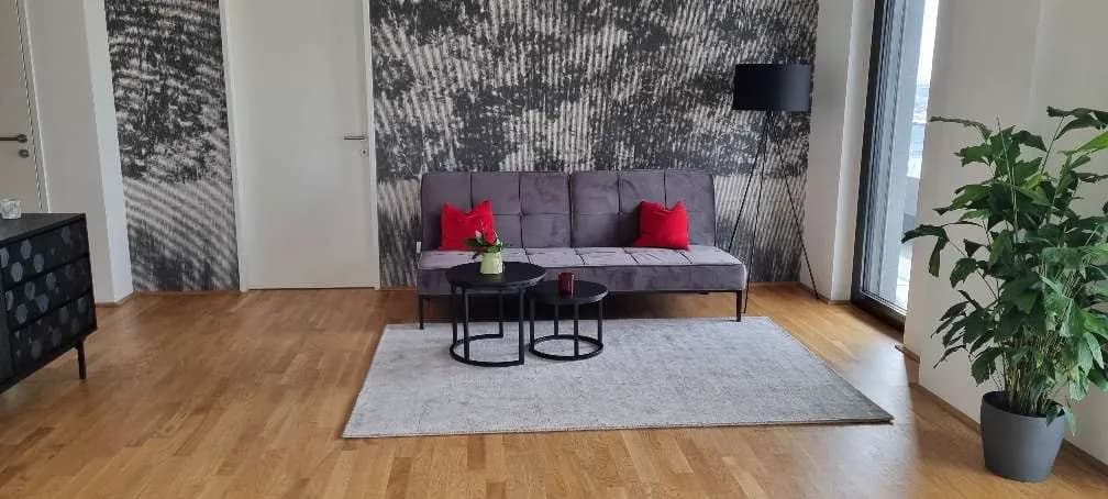 2-Zimmer-Wohnung mieten in Linz – 54 m², € 1.555 – Bild 1 von 10