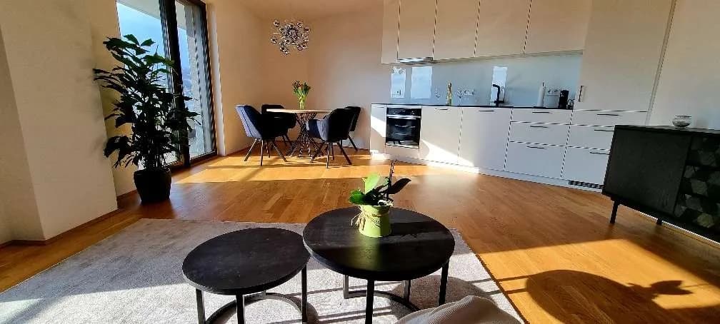 2-Zimmer-Wohnung mieten in Linz – 54 m², € 1.555 – Bild 2 von 10