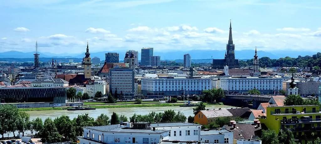 2-Zimmer-Wohnung mieten in Linz – 54 m², € 1.555 – Bild 5 von 10