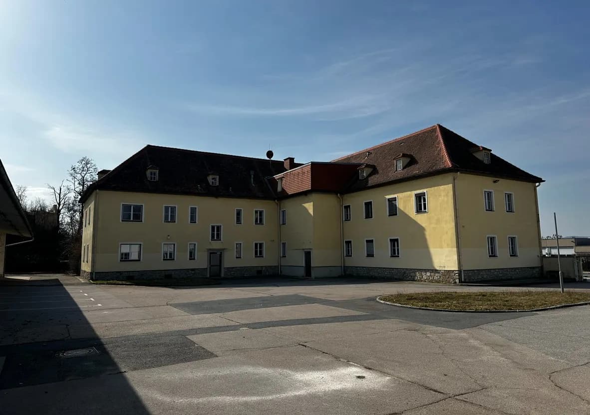 Gewerbeimmobilie kaufen in Horn – 3 756 m² – Bild 3 von 21