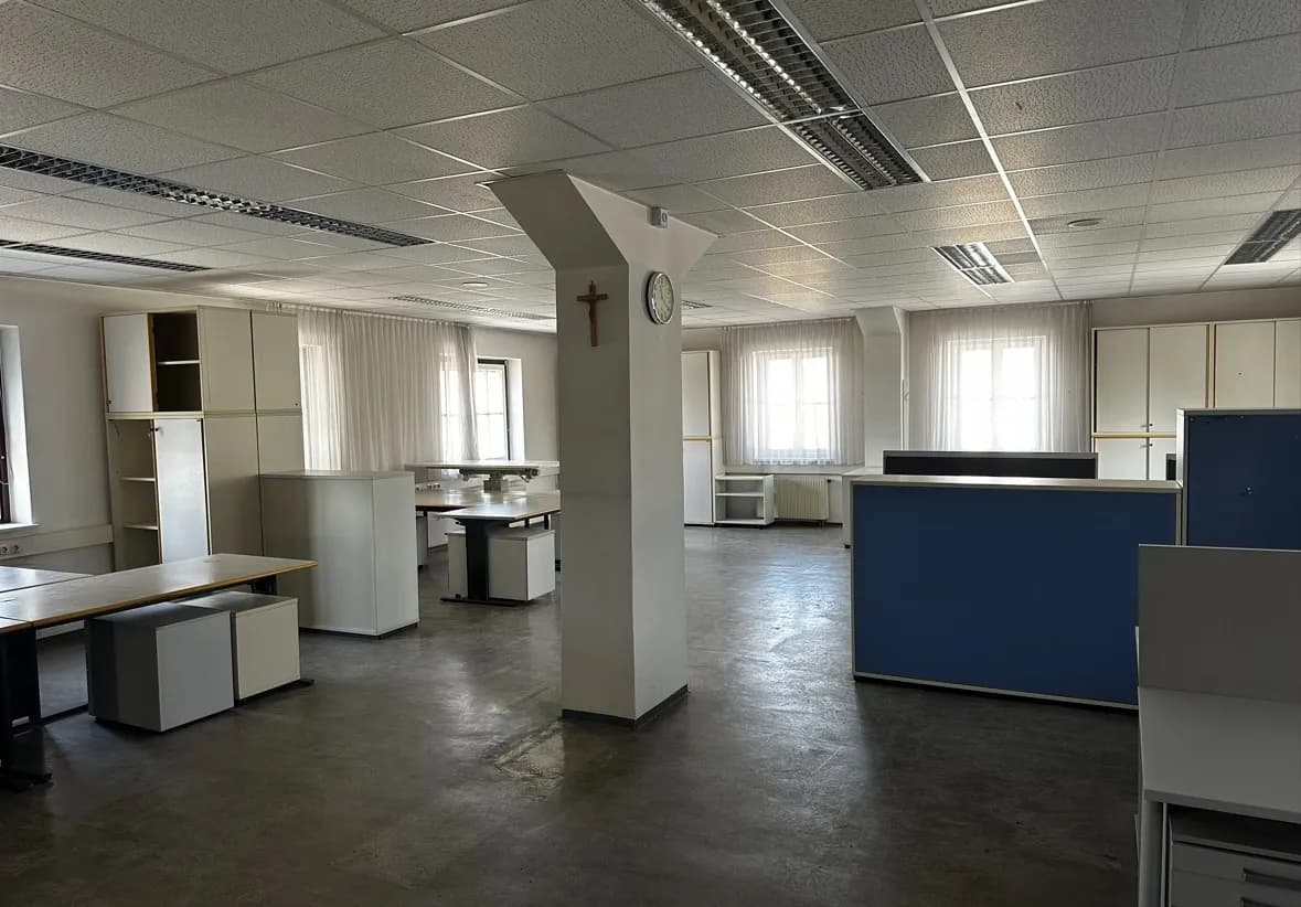 Gewerbeimmobilie kaufen in Horn – 3 756 m² – Bild 8 von 21