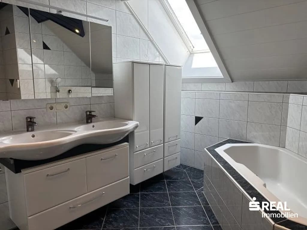 Wohnung kaufen in Rohrbach – 128 m², € 198.000 – Bild 8 von 16