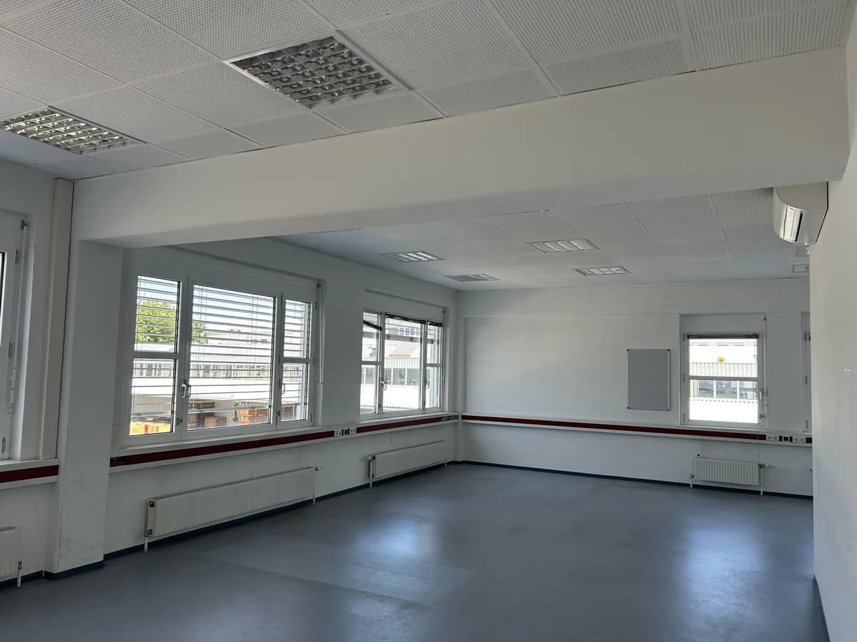 Gewerbeimmobilie mieten in Wien – 300 m², € 11 – Bild 2 von 16
