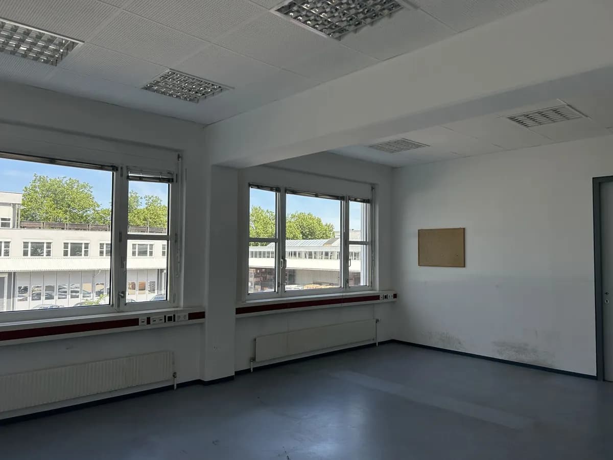 Gewerbeimmobilie mieten in Wien – 300 m², € 11 – Bild 8 von 16