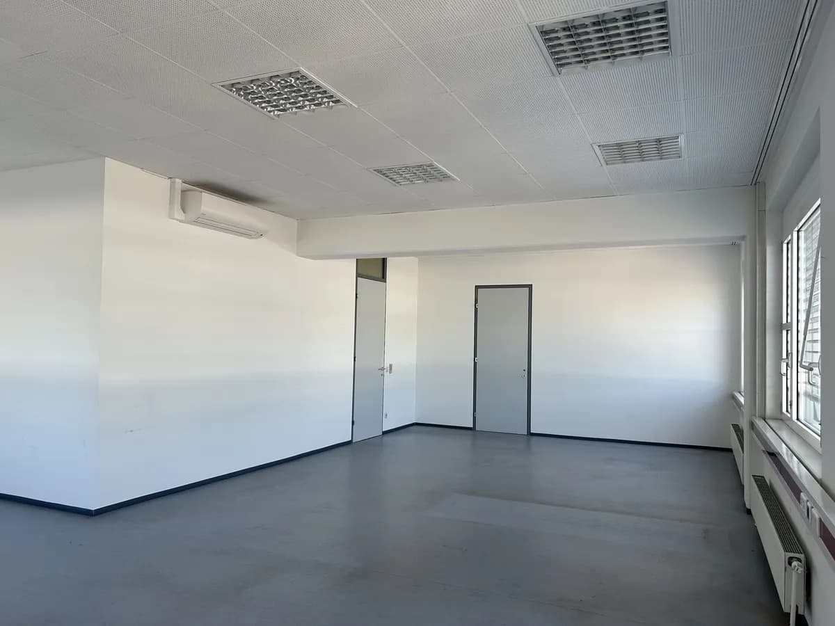 Gewerbeimmobilie mieten in Wien – 300 m², € 11 – Bild 9 von 16