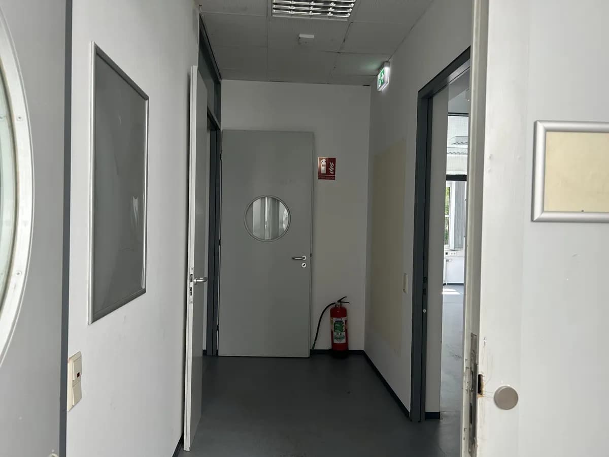 Gewerbeimmobilie mieten in Wien – 300 m², € 11 – Bild 12 von 16