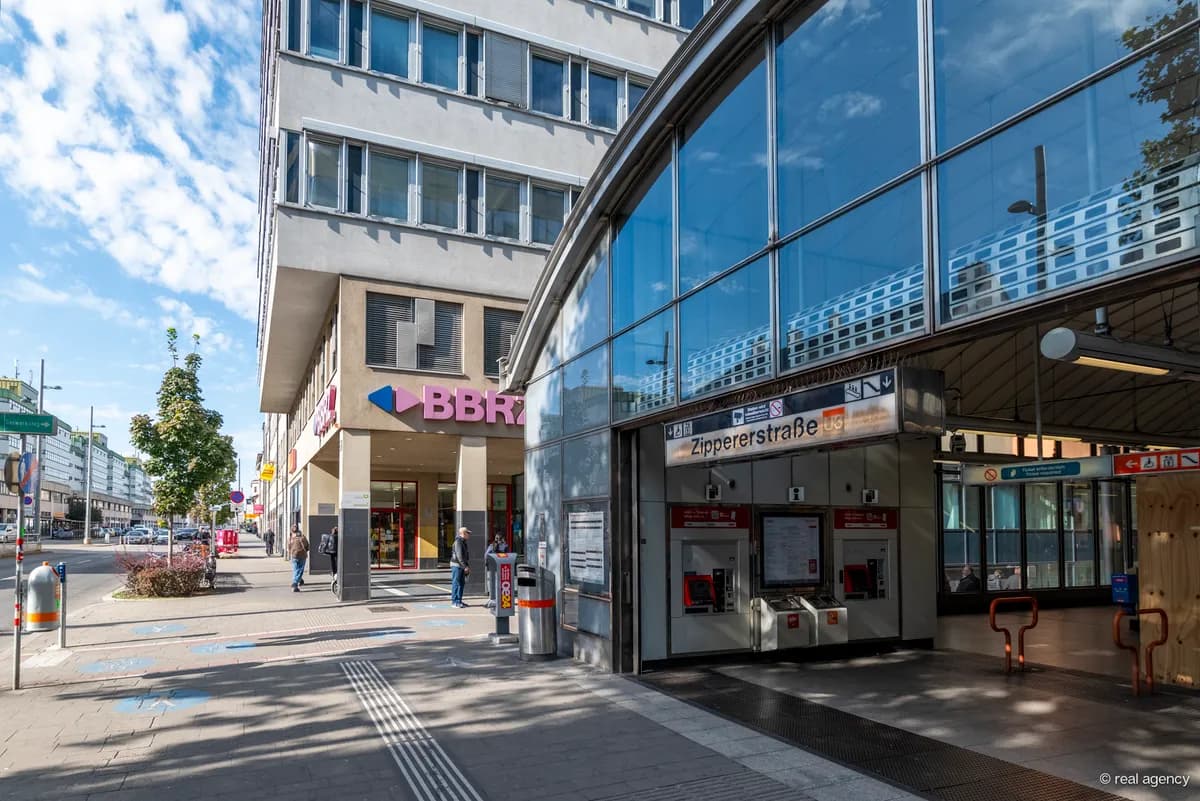 Gewerbeimmobilie mieten in Wien – 5 560 m², € 16 – Bild 2 von 12