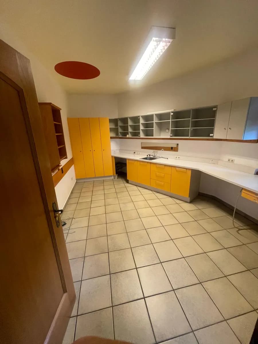 5-Zimmer-Gewerbeimmobilie mieten in Wolfsberg – 90 m², € 750 – Bild 7 von 10