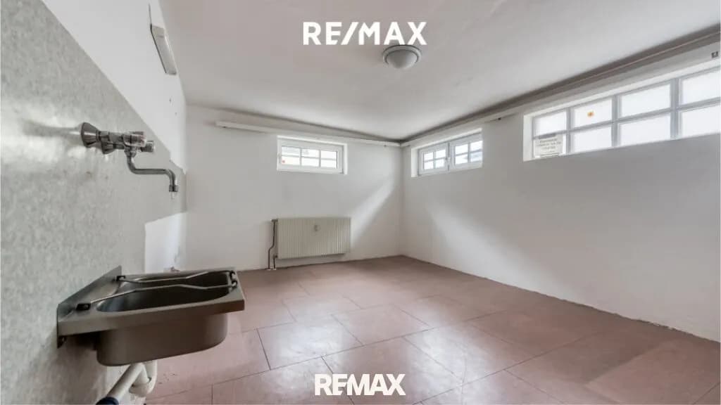 10-Zimmer-Gewerbeimmobilie kaufen in Vöcklabruck – 415 m², € 399.000 – Bild 11 von 21
