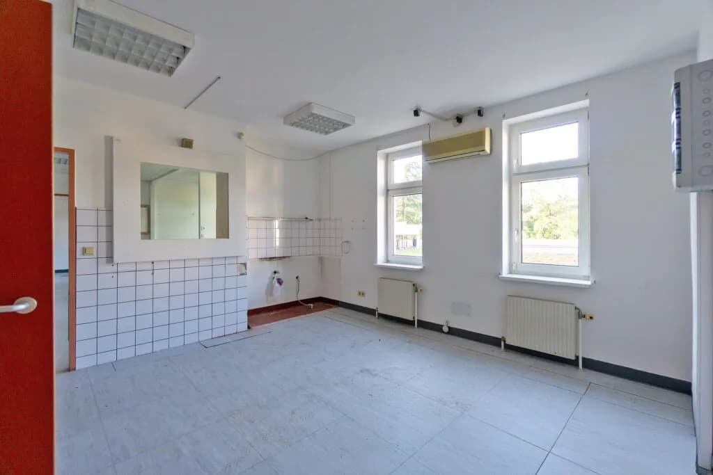Gewerbeimmobilie mieten in Wien – 96 m², € 2.100 – Bild 1 von 14